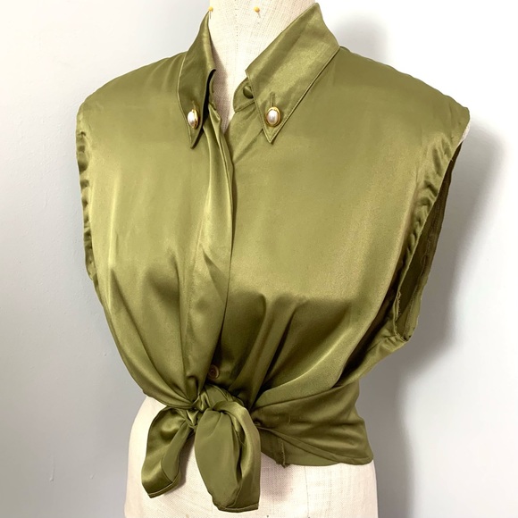 Vintage Olive Green Sleeveless Blouse (M) - Picture 8 of 8
